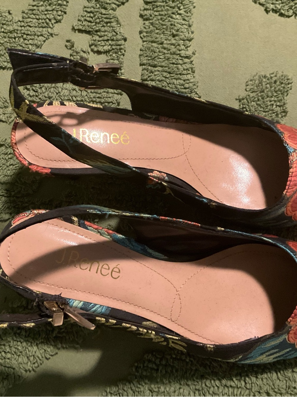 J Renee Floral Slingback Heels 9W - Picture 2 of 4